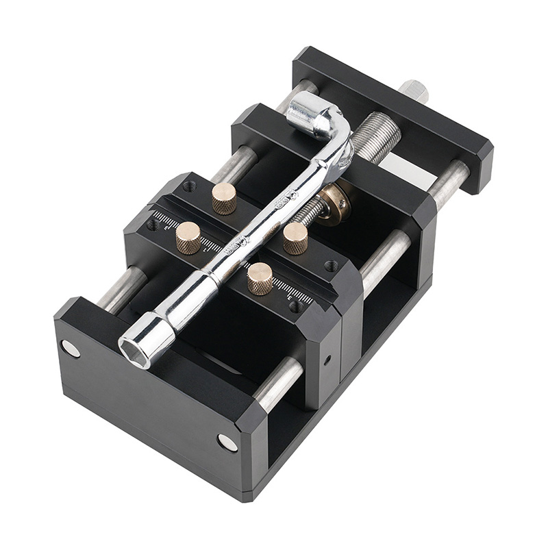 Samocentrujący zacisk stolarsk – Woodworking Bench Vise recenzja i cena